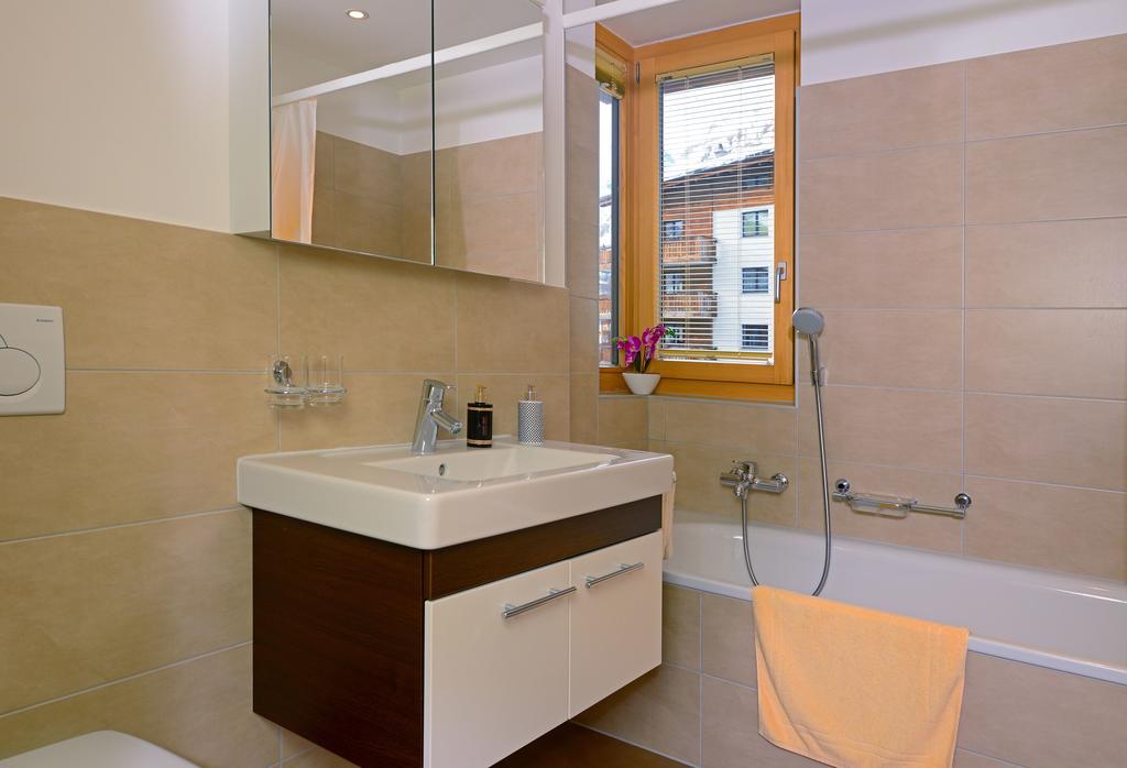 Ferienwohnung Haus Achilles Zermatt Room photo